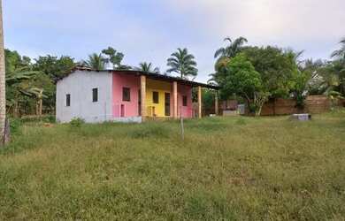 Imagem: A casa possui 3 Dormitórios, 3 Banheiros, 3 Vagas na garagem