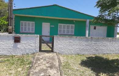 Imagem 1: Arroio do sal Barbadinha. 100m² de Área, 2 Vagas na garageme3 Dormitórios