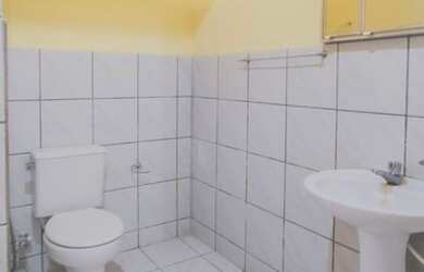 Imagem: A casa possui 2 Dormitórios, 1 Banheiro, 1 Vaga na garagem