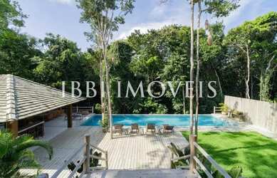 Imagem: A casa possui 5 Dormitórios, 1 Banheiro, 450m² de Área, Imóvel