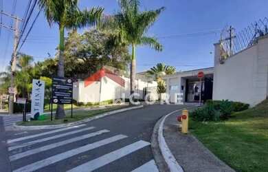 Imagem: A casa em condomínio possui 3 Dormitórios, 2 Banheiros, 1