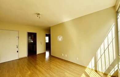 Imagem 3: Apartamento à venda, com 2 dormitórios, localizado no Centro de Santa...