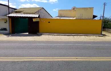 Imagem: A casa possui 5 Dormitórios, 4 Banheiros, 3 Vagas na garagem