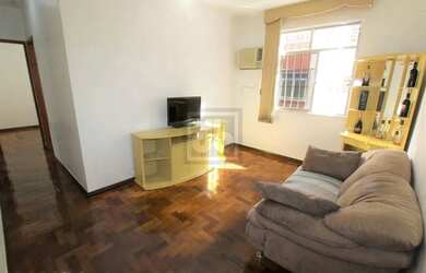 Imagem: O apartamento possui 3 Dormitórios, 1 Banheiro, 1 Vaga na garagem