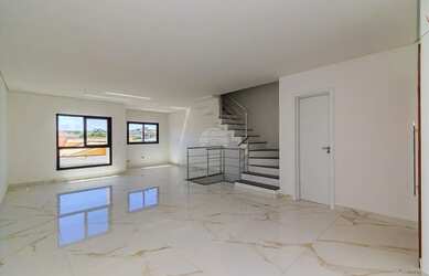 Imagem: A casa possui 3 Dormitórios, 3 Banheiros, 3 Vagas na garagem