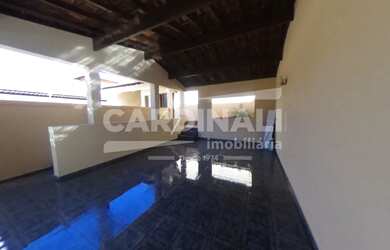 Imagem 10: Casa 3 Dormitórios sendo 2 Suites Com piscina e Vaga cobertas para 2...