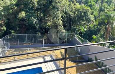 Imagem: A casa em condomínio possui 3 Dormitórios, 5 Banheiros, 4