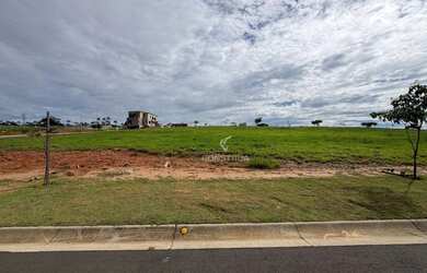 Imagem: O terreno à venda possui 369m² de Área e está localizado