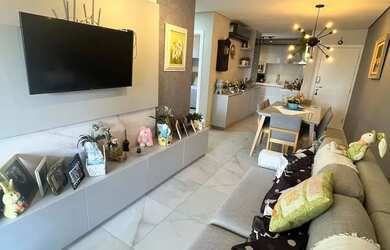 Imagem: O apartamento possui 2 Dormitórios, 1 Banheiro, 1 Vaga na garagem