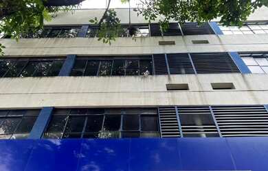 Imagem: O depósito possui 2800m² de Área e está localizado em Centro