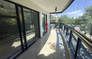 Imagem: O apartamento possui 3 Dormitórios, 3 Banheiros, 2 Vagas na