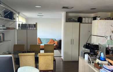 Imagem: O depósito possui 1 Vaga na garagem, 50m² de Área e está