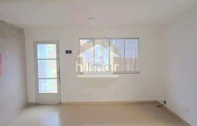 Imagem: O apartamento possui 2 Dormitórios, 1 Banheiro, 77m² de Área