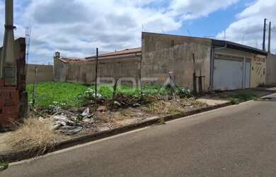 Imagem: O terreno possui 12m² de Área, Imóvel novo e está localizado