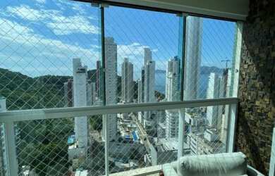 Imagem: O apartamento possui 4 Dormitórios, 3 Banheiros, 2 Vagas na