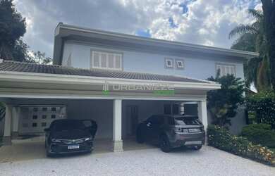 Imagem: A casa em condomínio possui 4 Dormitórios, 5 Banheiros, 5