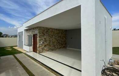 Imagem: A casa possui 3 Dormitórios, 3 Banheiros, 120m² de Área e