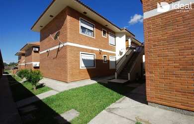 Imagem: O apartamento possui 3 Dormitórios, 1 Banheiro, 1 Vaga na garagem
