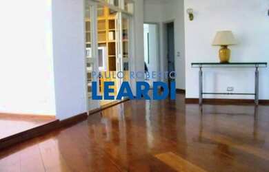 Imagem: O apartamento possui 3 Dormitórios, 4 Banheiros, 3 Vagas na