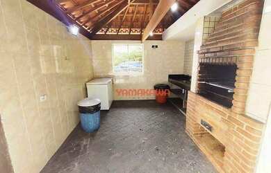 Imagem: O apartamento possui 3 Dormitórios, 1 Banheiro, 1 Vaga na garagem