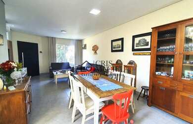 Imagem: A casa em condomínio possui 3 Dormitórios, 4 Banheiros, 2