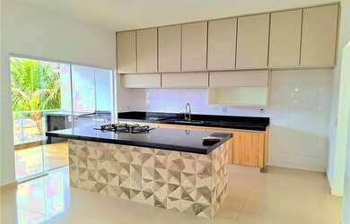 Imagem: A casa possui 5 Dormitórios, 5 Banheiros, 5 Vagas na garagem