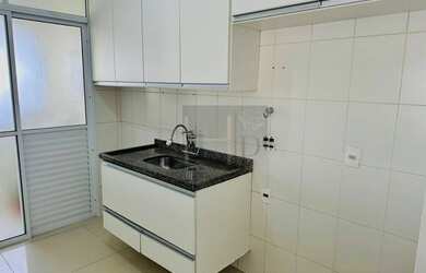 Imagem: O apartamento possui 3 Dormitórios, 2 Banheiros, 2 Vagas na