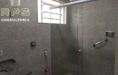 Imagem: A casa possui 2 Dormitórios, 3 Banheiros, 2 Vagas na garagem