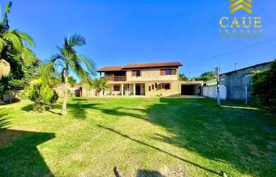 Imagem: A casa em condomínio à venda possui 3 Dormitórios, 3 Banheiros