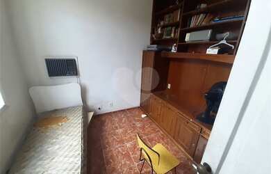 Imagem 5: Casa frente VP. 135m² de Área, 3 Vagas na garageme5 Dormitórios