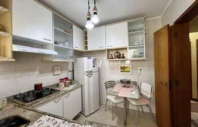 Imagem 5: Apartamento semimobiliado com 2 dormitórios e vaga no bairro N. Sra de...