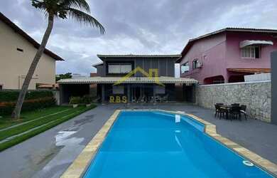 Imagem: A casa em condomínio possui 4 Dormitórios, 4 Banheiros, 3