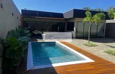 Imagem: O depósito possui 5 Vagas na garagem, 100m² de Área e está