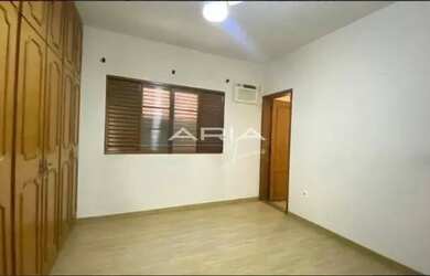 Imagem 14: Casa disponível para VENDA na Vila Larsen, Região Central, Londrina...