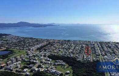 Imagem: O terreno possui 600m² de Área e está localizado em Jurerê