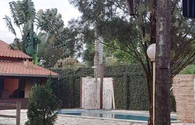 Imagem: A fazenda possui 250m² de Área e está localizado em Distrito