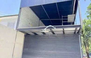 Imagem: O depósito possui 4 Vagas na garagem, 300m² de Área e Imóvel