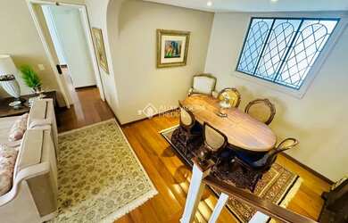 Imagem: O apartamento na cobertura possui 3 Dormitórios, 2 Banheiros