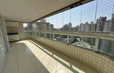 Imagem: O apartamento possui 4 Dormitórios, 3 Banheiros, 2 Vagas na