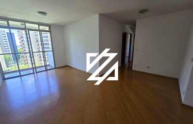 Imagem: O apartamento possui 3 Dormitórios, 1 Banheiro, 1 Vaga na garagem