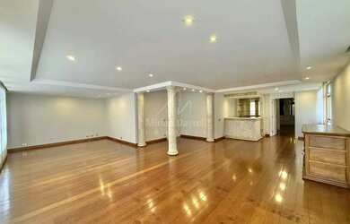 Imagem: O apartamento possui 4 Dormitórios, 4 Banheiros, 3 Vagas na