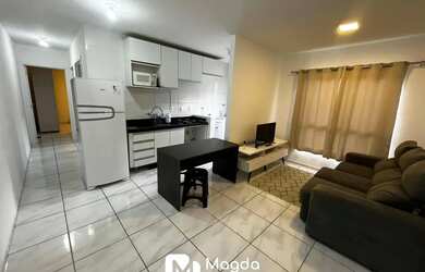 Imagem: O apartamento possui 2 Dormitórios, 1 Banheiro, 1 Vaga na garagem