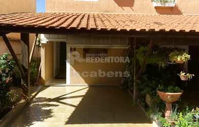 Imagem: A casa em condomínio possui 2 Dormitórios, 2 Banheiros, 1