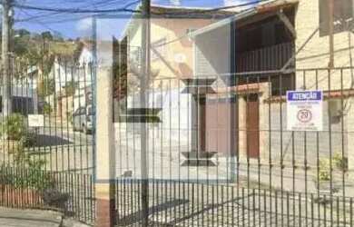 Imagem: A casa em condomínio possui 2 Dormitórios, 1 Banheiro, 2 Vagas