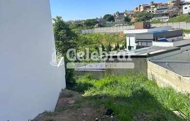 Imagem: O terreno possui 477m² de Área e está localizado em Estância