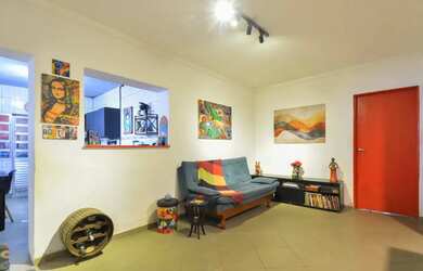 Imagem: O apartamento possui 1 Dormitório, 1 Banheiro e 64m² de Área