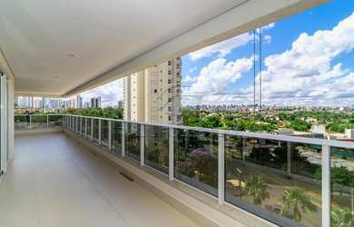 Imagem: O apartamento possui 4 Dormitórios, 5 Banheiros, 4 Vagas na