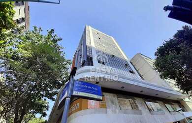 Imagem: O depósito possui 1 Vaga na garagem, 25m² de Área e está