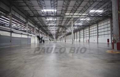 Imagem: O depósito possui 5 Vagas na garagem, 10487m² de Área e está