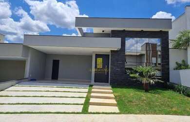 Imagem: A casa em condomínio possui 3 Dormitórios, 3 Banheiros, 4